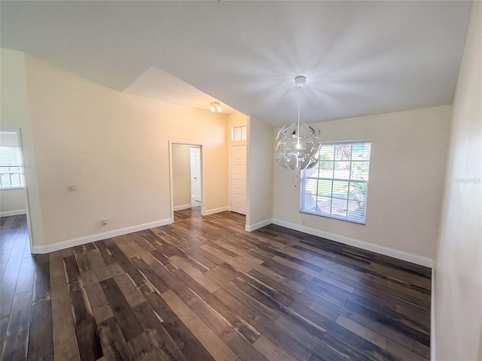 For Sale: $455,000 (3 beds, 2 baths, 1713 Square Feet)