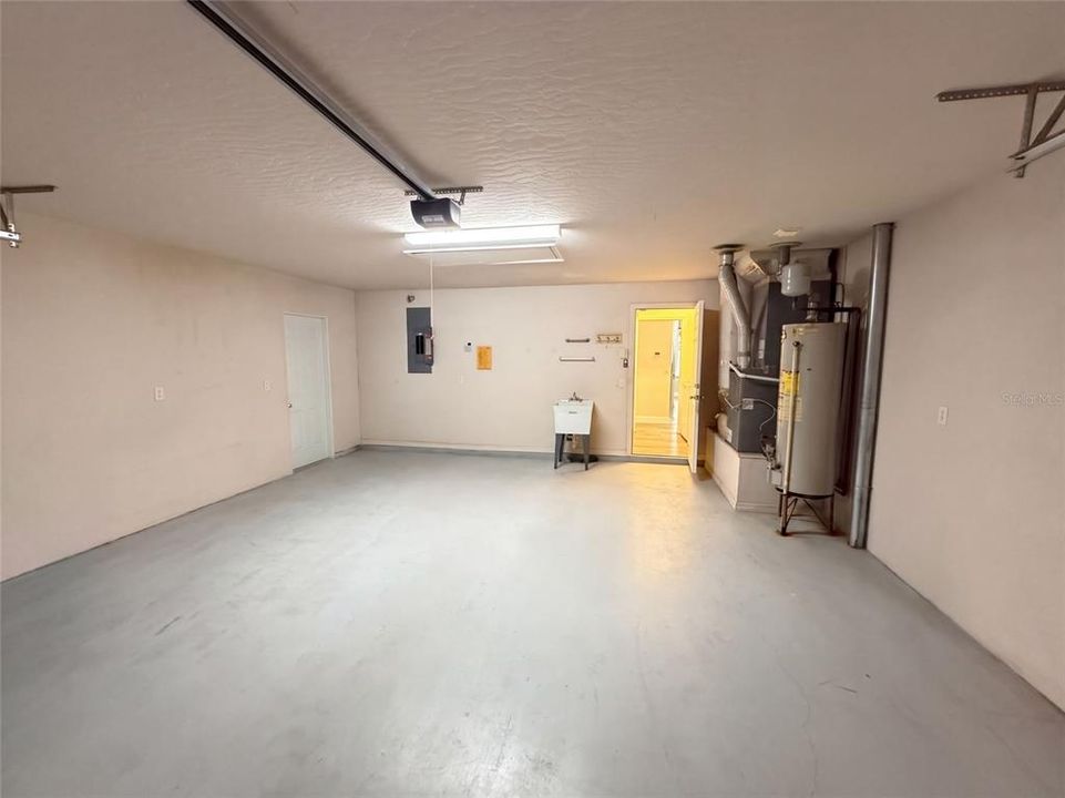 For Sale: $455,000 (3 beds, 2 baths, 1713 Square Feet)