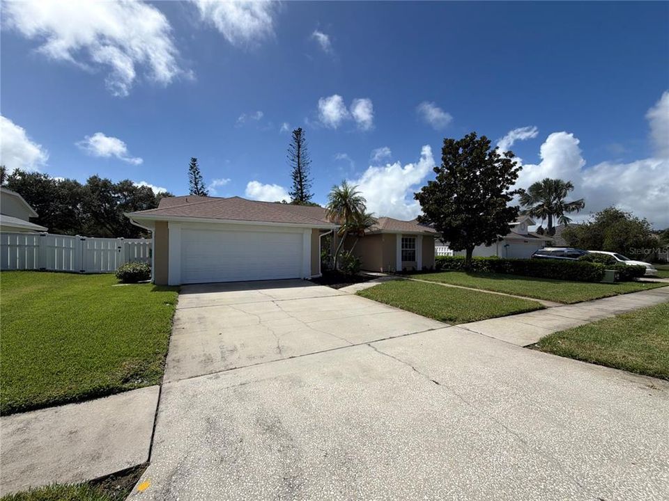 For Sale: $455,000 (3 beds, 2 baths, 1713 Square Feet)