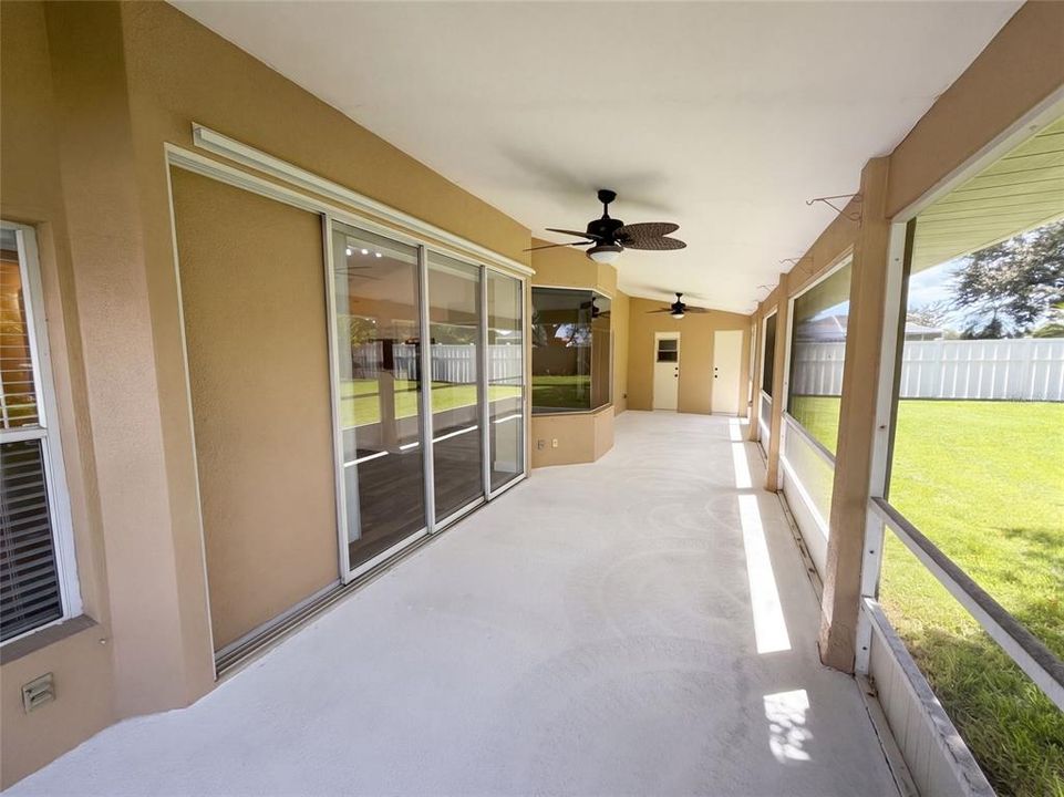 For Sale: $455,000 (3 beds, 2 baths, 1713 Square Feet)