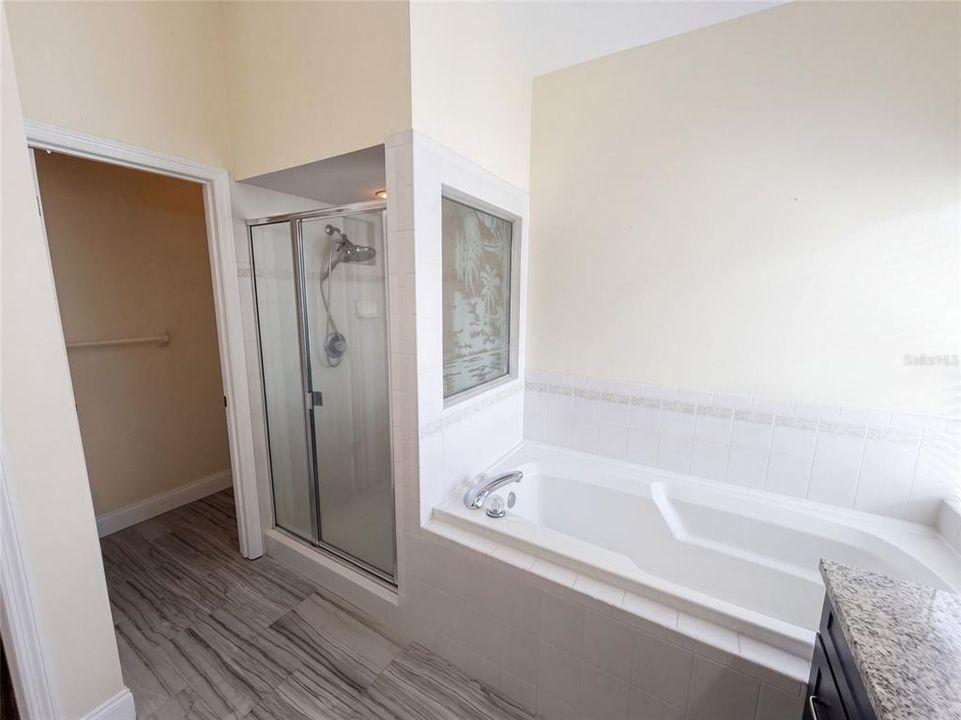 For Sale: $455,000 (3 beds, 2 baths, 1713 Square Feet)