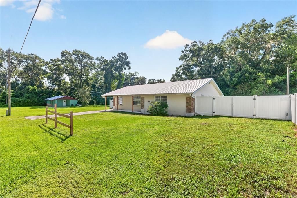 For Sale: $240,000 (3 beds, 2 baths, 1758 Square Feet)