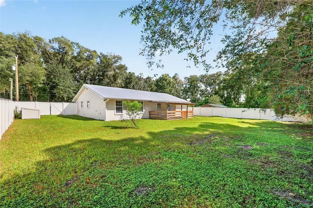 For Sale: $240,000 (3 beds, 2 baths, 1758 Square Feet)