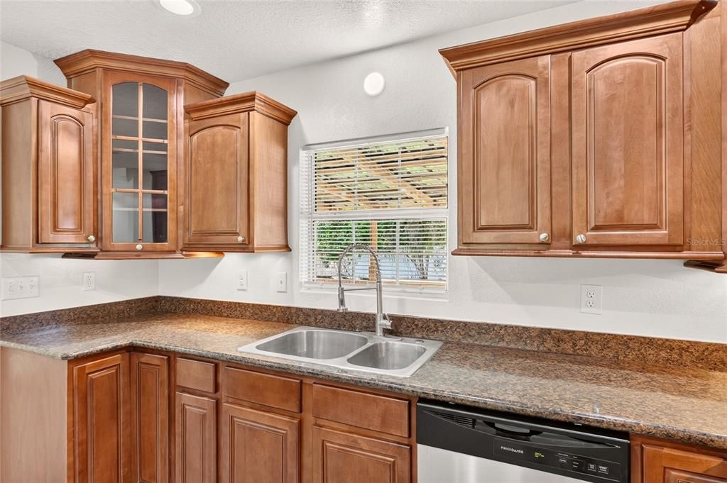 For Sale: $240,000 (3 beds, 2 baths, 1758 Square Feet)