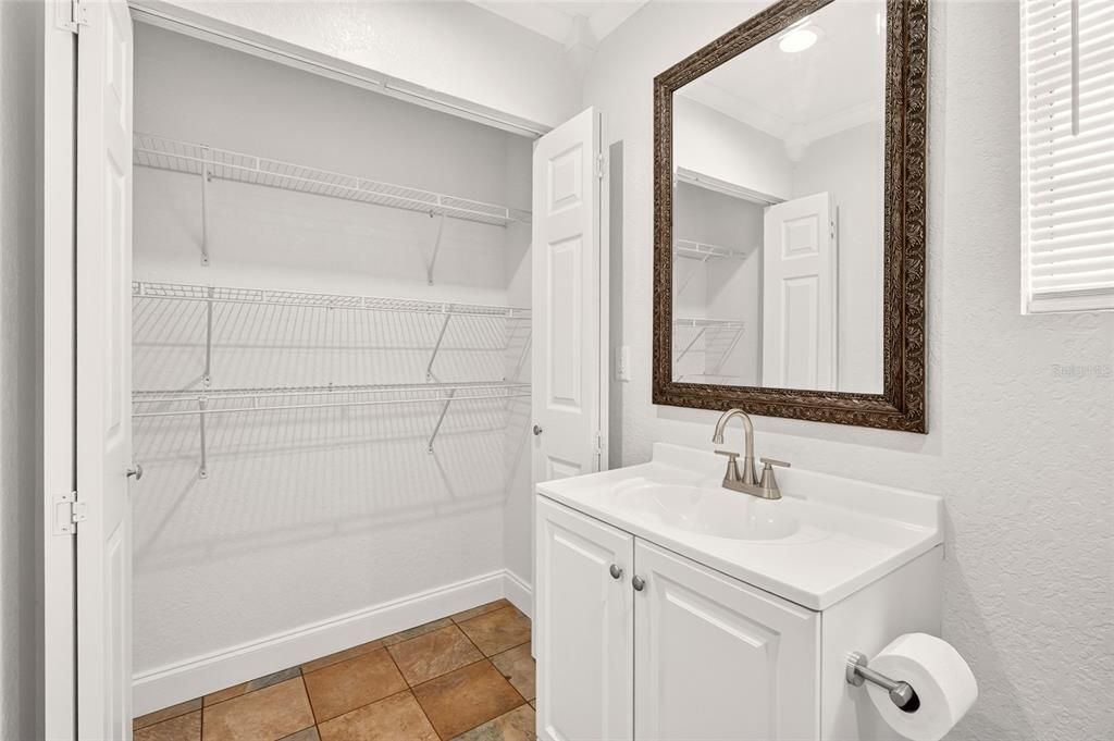 For Sale: $240,000 (3 beds, 2 baths, 1758 Square Feet)