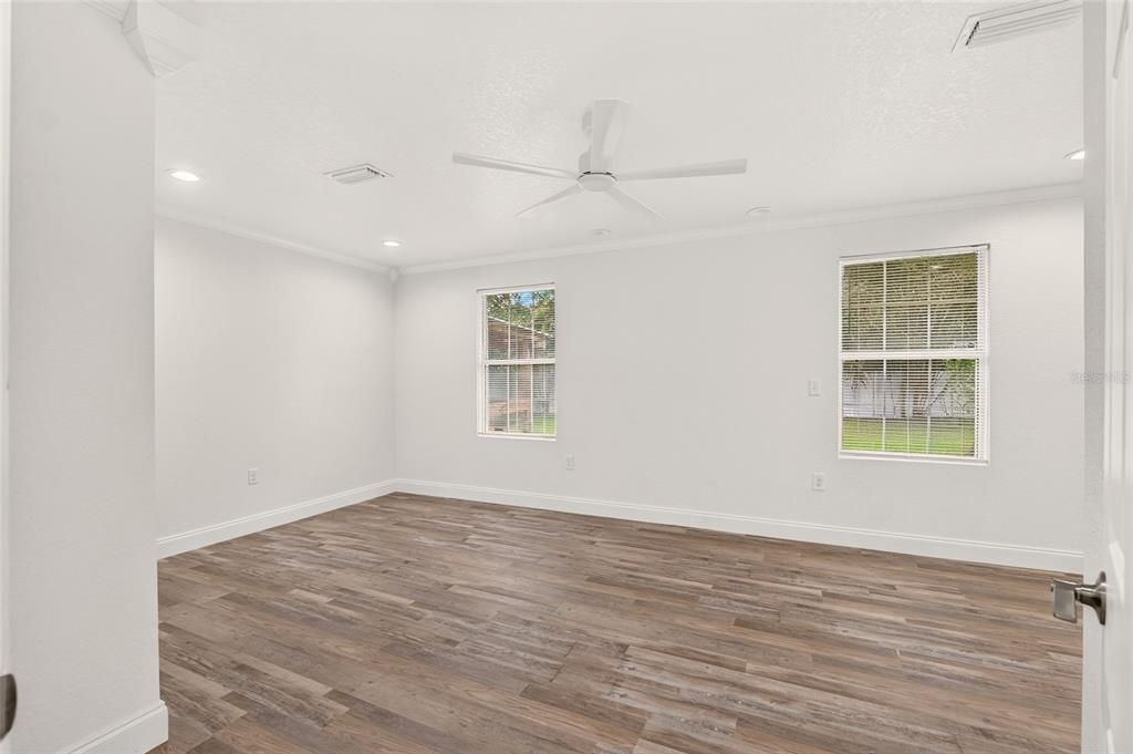 For Sale: $240,000 (3 beds, 2 baths, 1758 Square Feet)