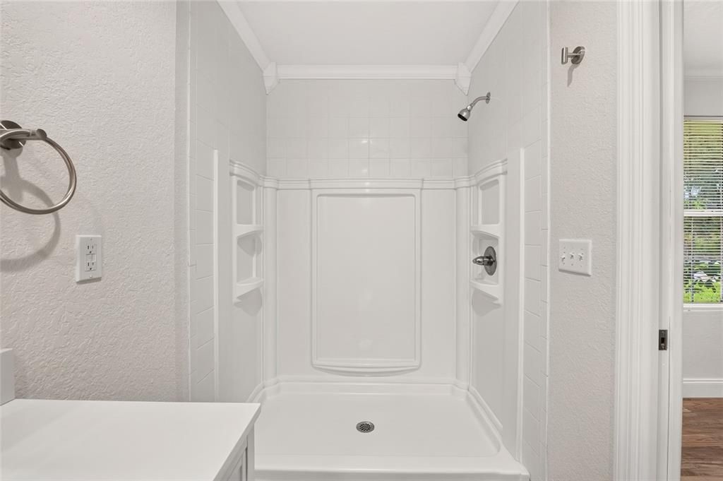 For Sale: $240,000 (3 beds, 2 baths, 1758 Square Feet)