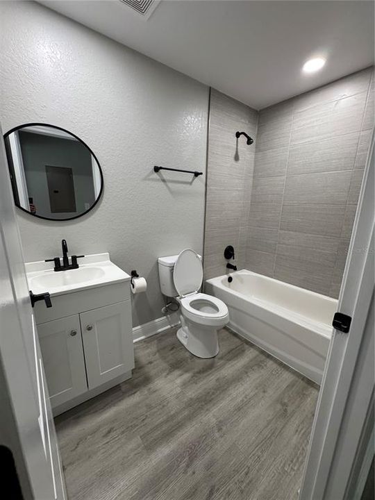 В аренду: $1,600 (2 спален, 2 ванн, 960 Квадратных фут)