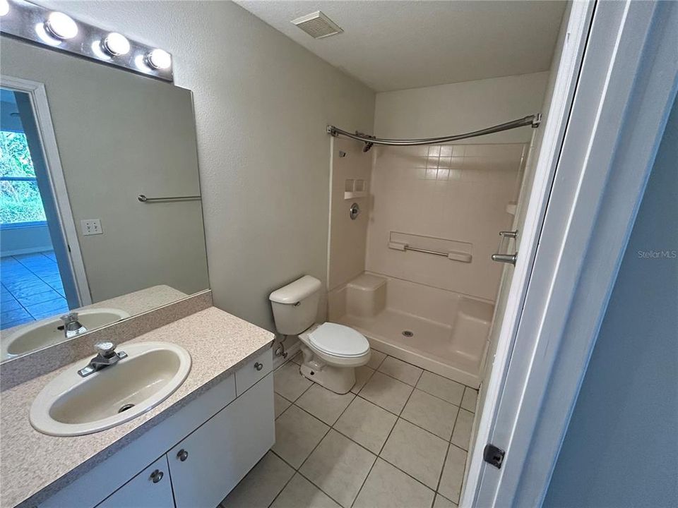 В аренду: $2,095 (3 спален, 2 ванн, 1083 Квадратных фут)