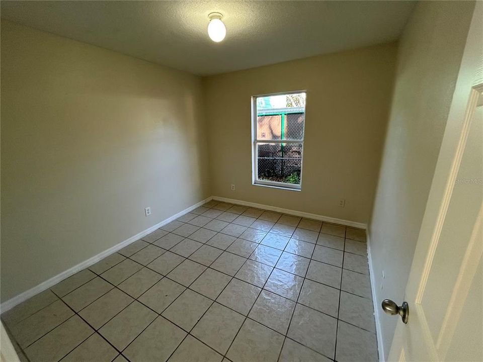 В аренду: $2,095 (3 спален, 2 ванн, 1083 Квадратных фут)