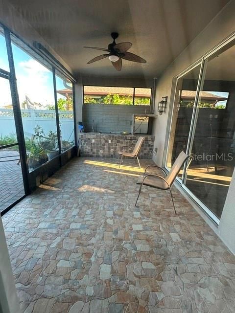 For Rent: $2,700 (3 beds, 2 baths, 1953 Square Feet)