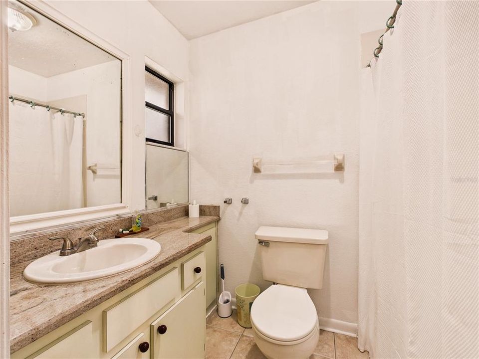 For Sale: $279,900 (3 beds, 3 baths, 2042 Square Feet)