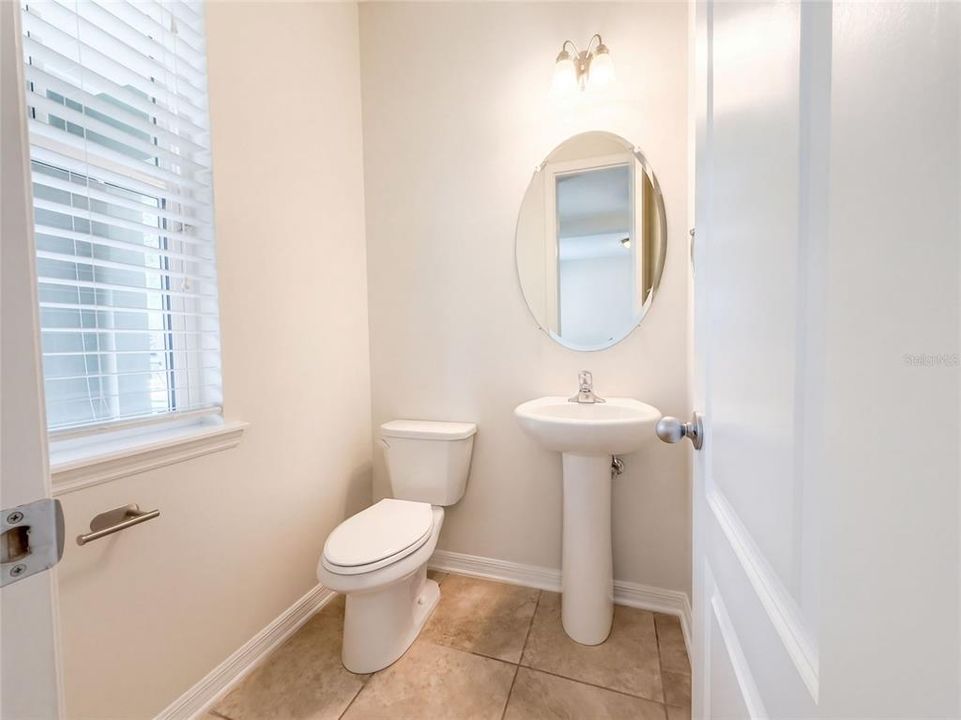 For Sale: $568,000 (3 beds, 2 baths, 1859 Square Feet)