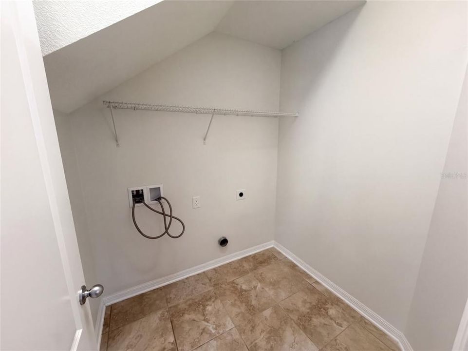 For Sale: $568,000 (3 beds, 2 baths, 1859 Square Feet)