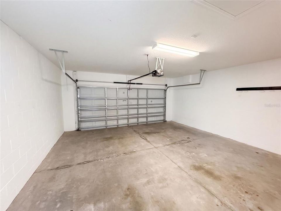 For Sale: $568,000 (3 beds, 2 baths, 1859 Square Feet)