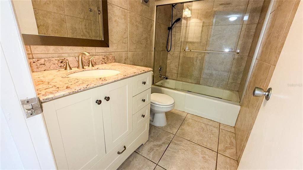 For Sale: $174,900 (2 beds, 0 baths, 762 Square Feet)