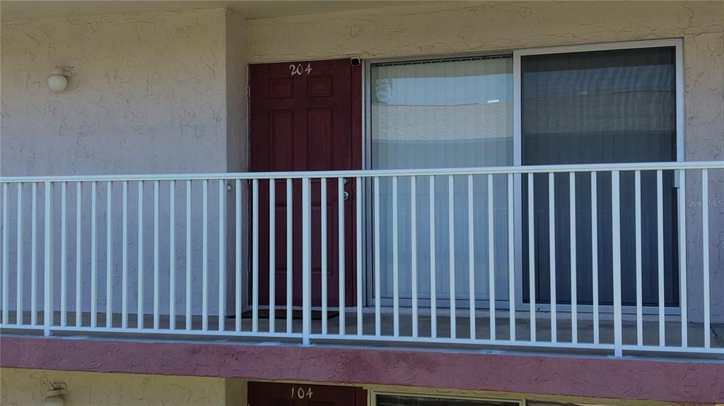 For Sale: $174,900 (2 beds, 0 baths, 762 Square Feet)