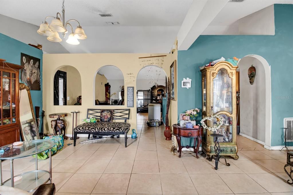 For Sale: $234,900 (3 beds, 2 baths, 1768 Square Feet)