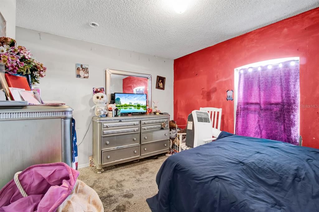 For Sale: $234,900 (3 beds, 2 baths, 1768 Square Feet)