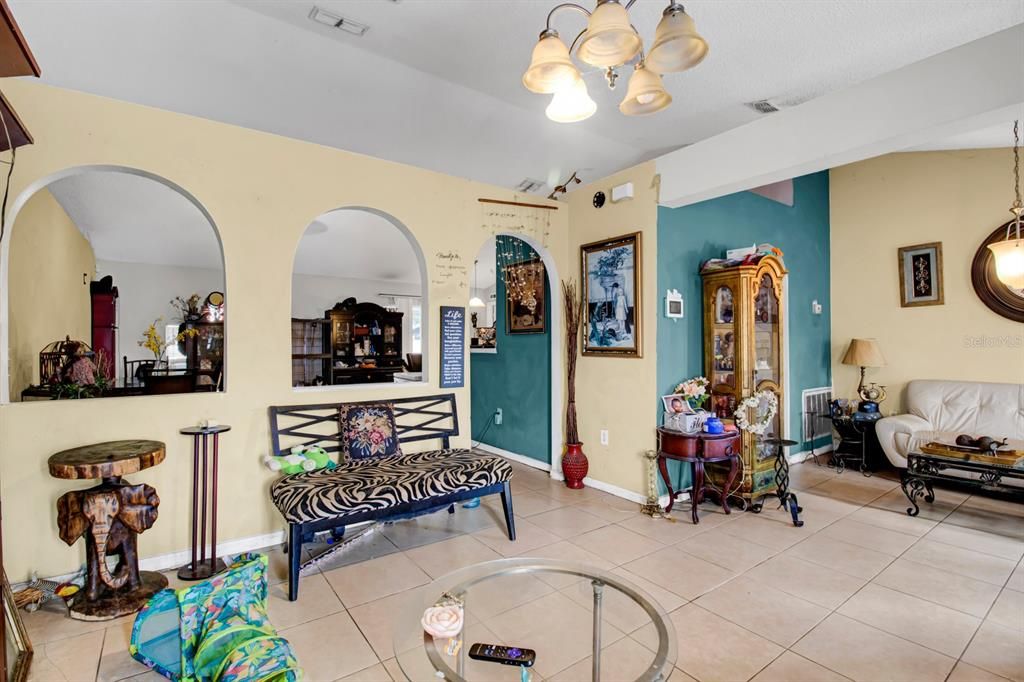For Sale: $234,900 (3 beds, 2 baths, 1768 Square Feet)