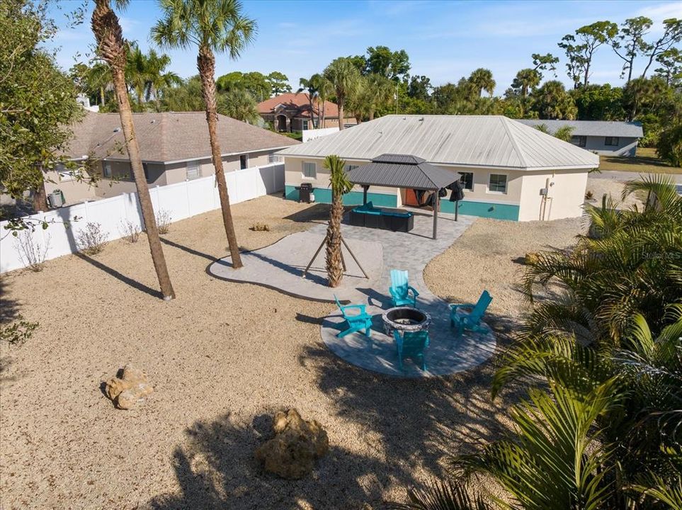 For Sale: $540,000 (2 beds, 2 baths, 1300 Square Feet)