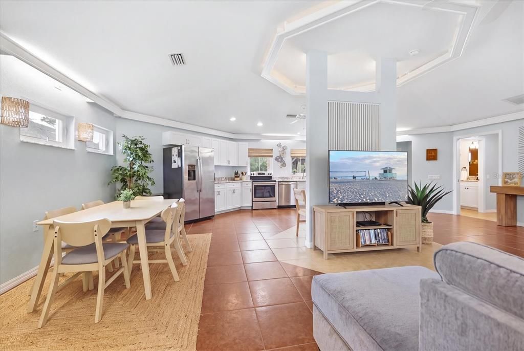 For Sale: $540,000 (2 beds, 2 baths, 1300 Square Feet)