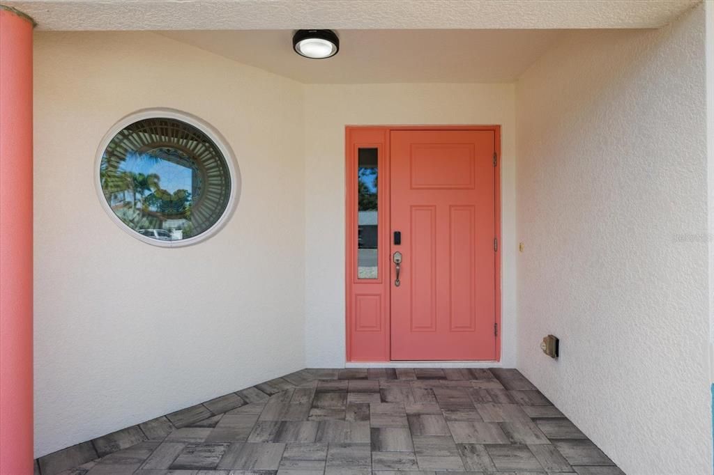 For Sale: $540,000 (2 beds, 2 baths, 1300 Square Feet)