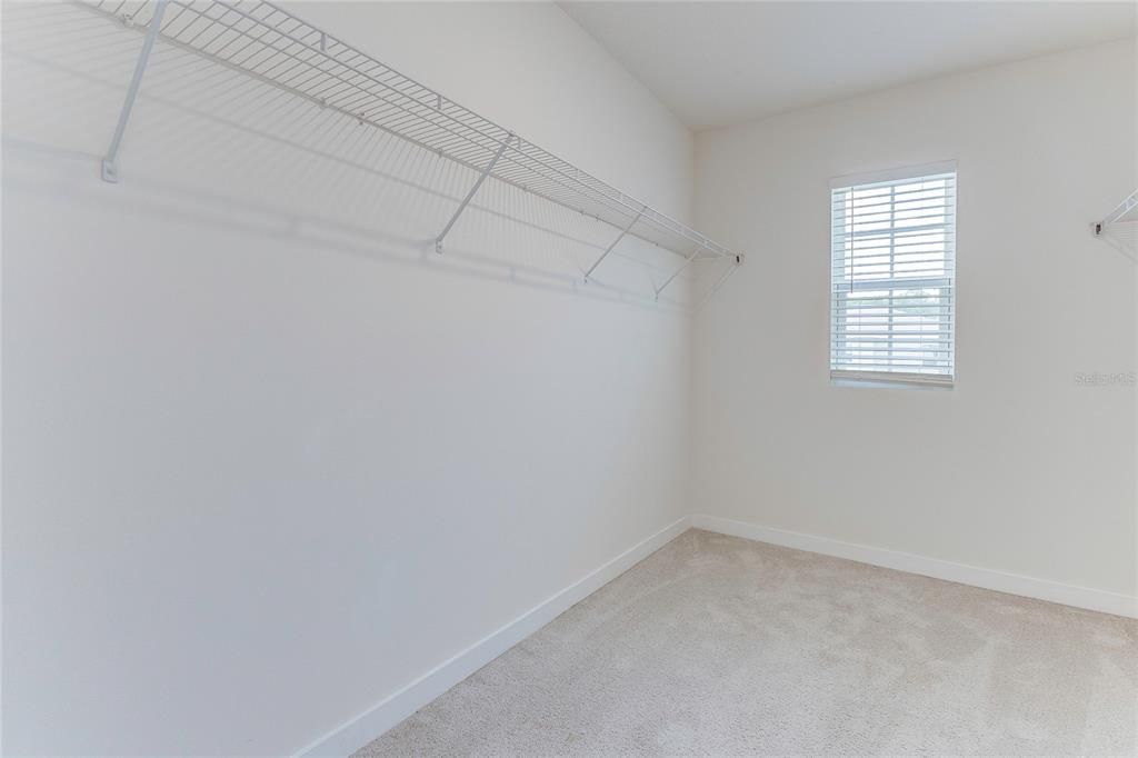 For Rent: $2,500 (4 beds, 2 baths, 2260 Square Feet)