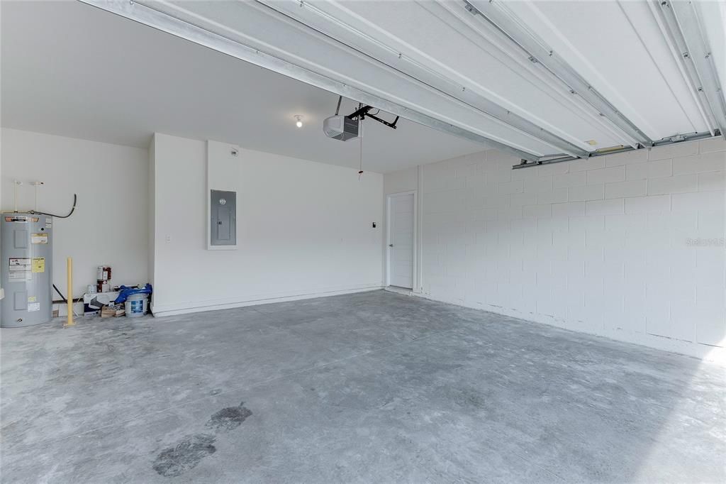 For Rent: $2,500 (4 beds, 2 baths, 2260 Square Feet)