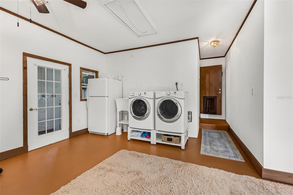For Sale: $690,000 (4 beds, 3 baths, 3544 Square Feet)