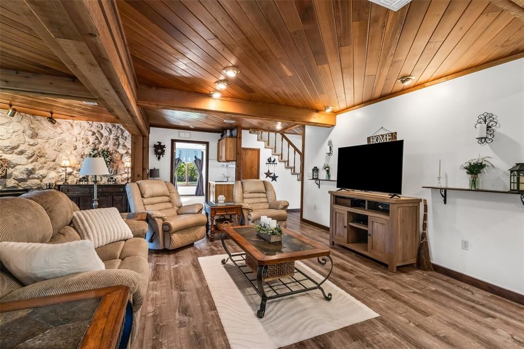 For Sale: $690,000 (4 beds, 3 baths, 3544 Square Feet)