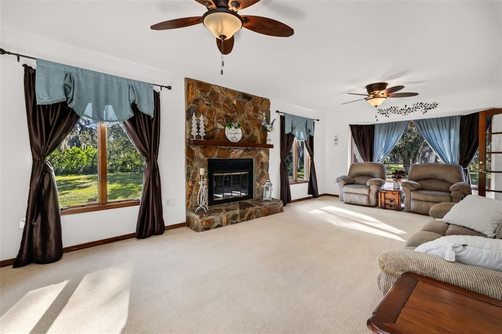 For Sale: $690,000 (4 beds, 3 baths, 3544 Square Feet)