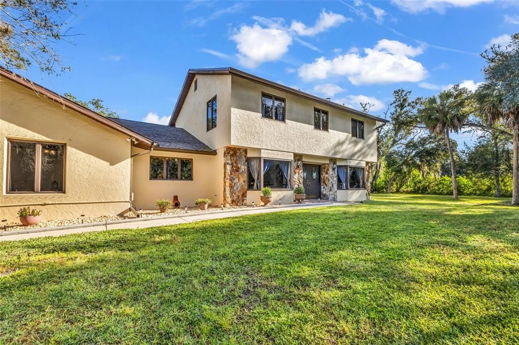 For Sale: $690,000 (4 beds, 3 baths, 3544 Square Feet)
