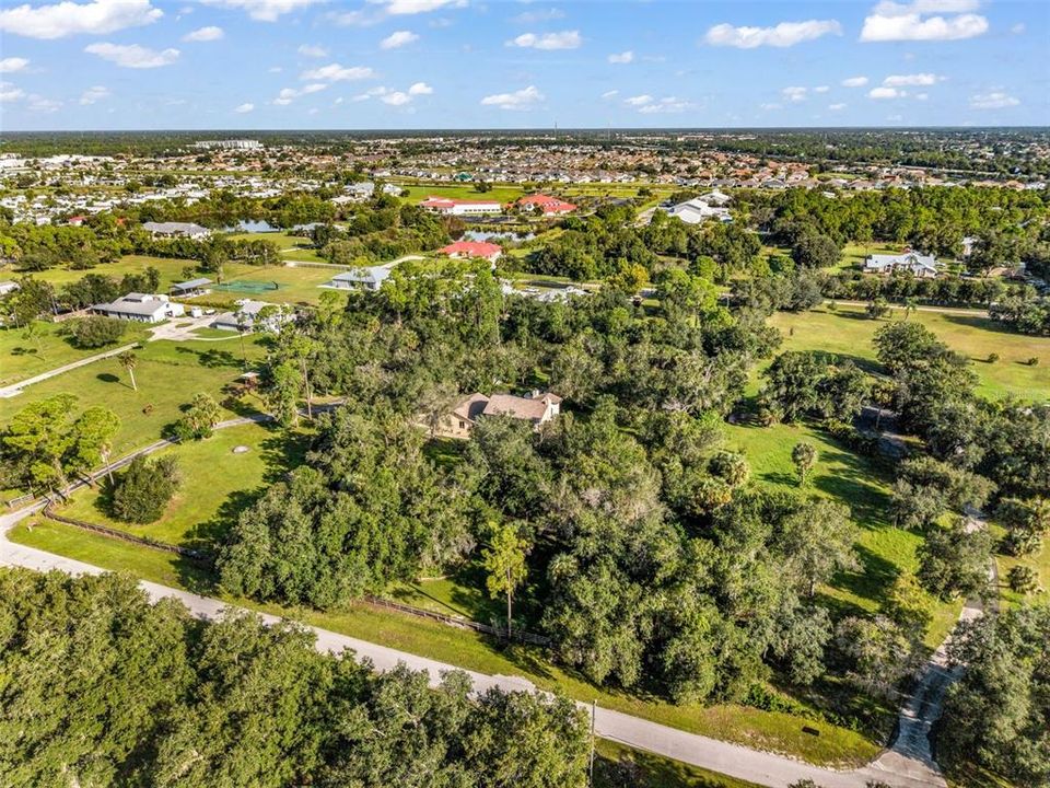 For Sale: $690,000 (4 beds, 3 baths, 3544 Square Feet)