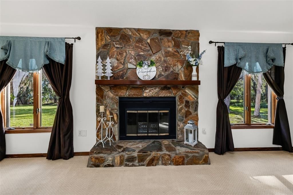 For Sale: $690,000 (4 beds, 3 baths, 3544 Square Feet)