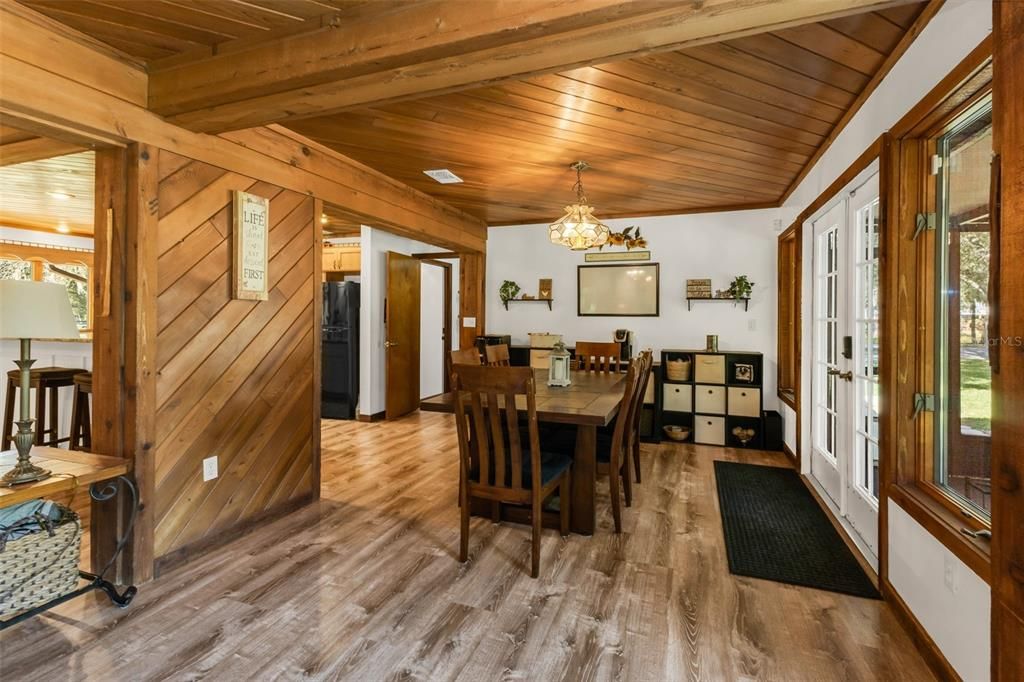 For Sale: $690,000 (4 beds, 3 baths, 3544 Square Feet)