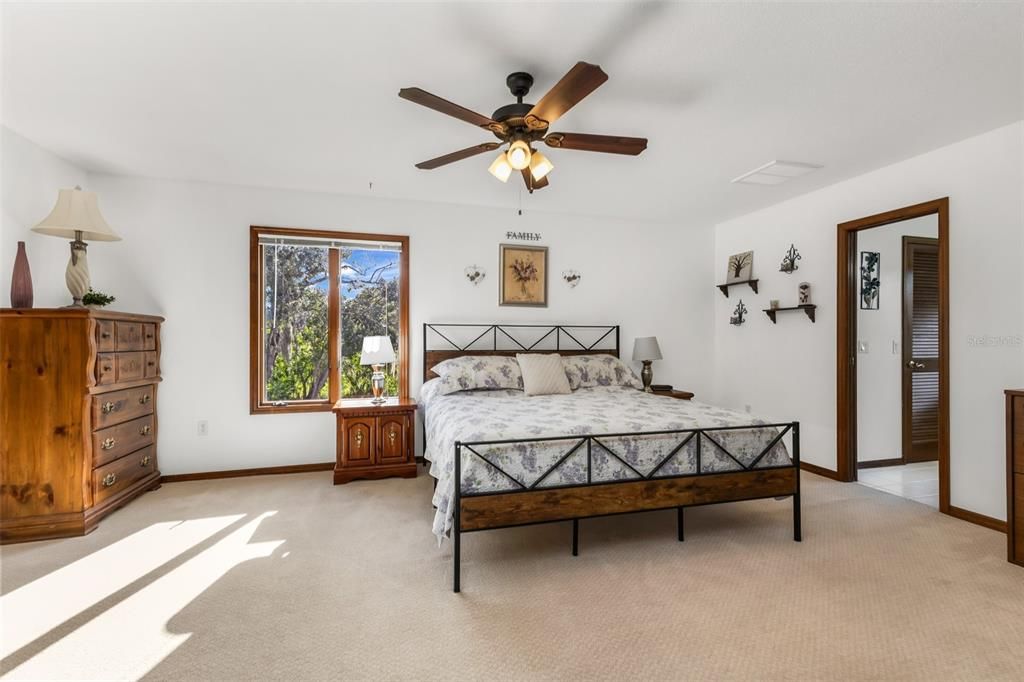For Sale: $690,000 (4 beds, 3 baths, 3544 Square Feet)