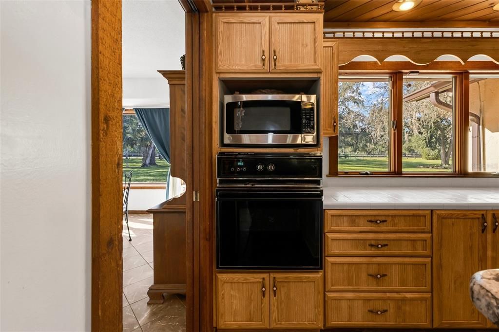 For Sale: $690,000 (4 beds, 3 baths, 3544 Square Feet)