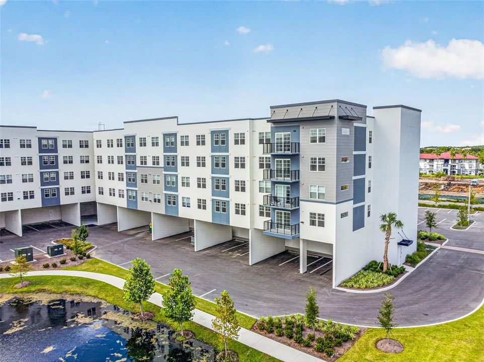 For Sale: $305,000 (2 beds, 2 baths, 1023 Square Feet)