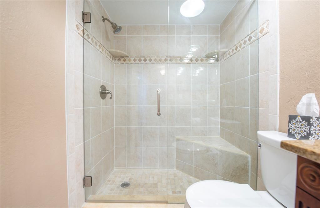 For Sale: $295,000 (2 beds, 2 baths, 1400 Square Feet)