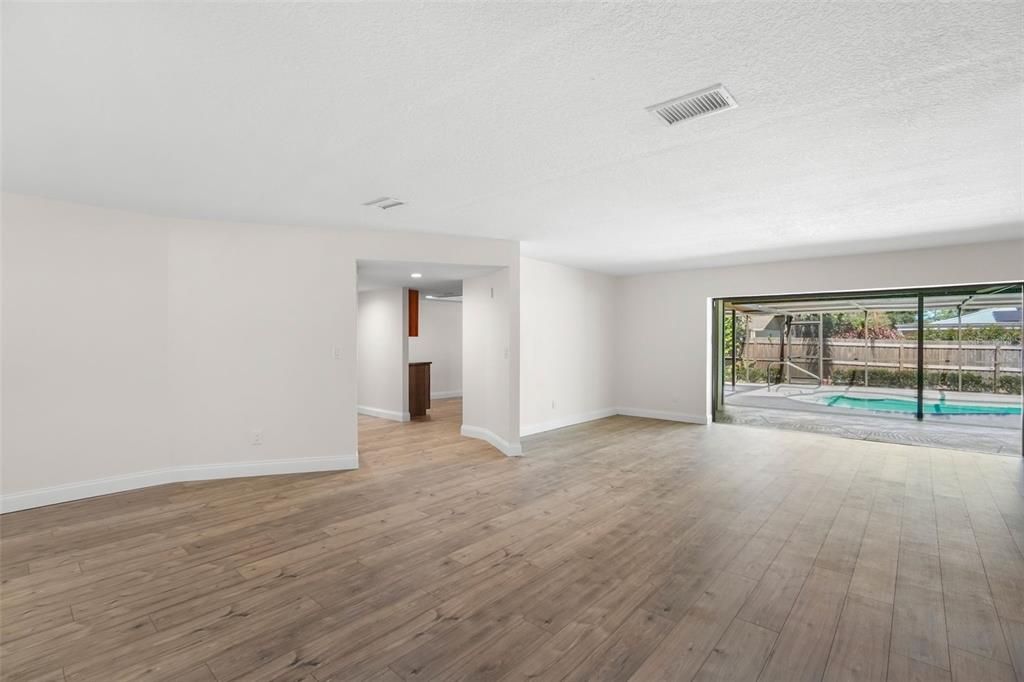 For Sale: $839,900 (3 beds, 3 baths, 2491 Square Feet)