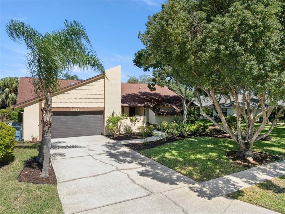 For Sale: $839,900 (3 beds, 3 baths, 2491 Square Feet)