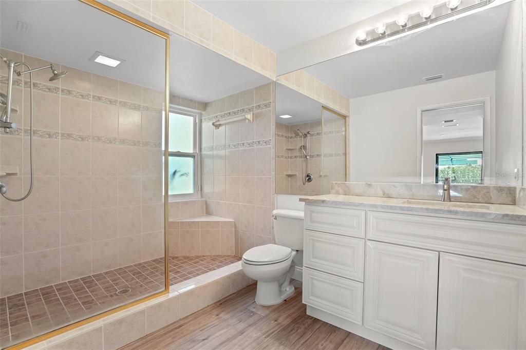 For Sale: $839,900 (3 beds, 3 baths, 2491 Square Feet)