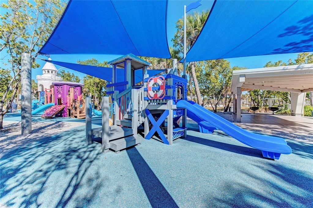 For Sale: $429,000 (2 beds, 1 baths, 1318 Square Feet)