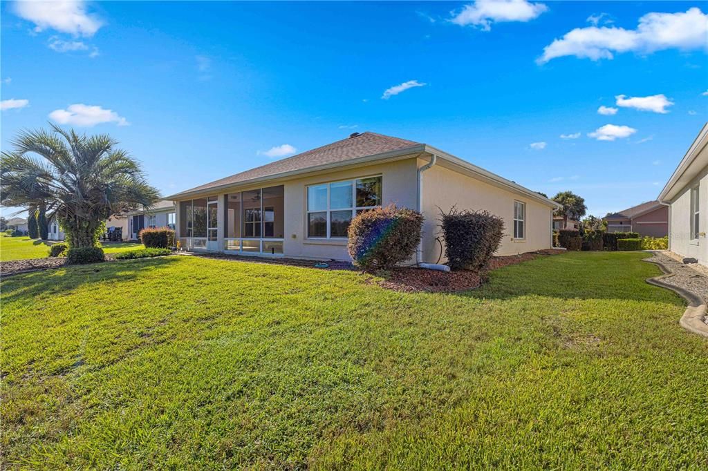 For Sale: $345,000 (2 beds, 2 baths, 1575 Square Feet)