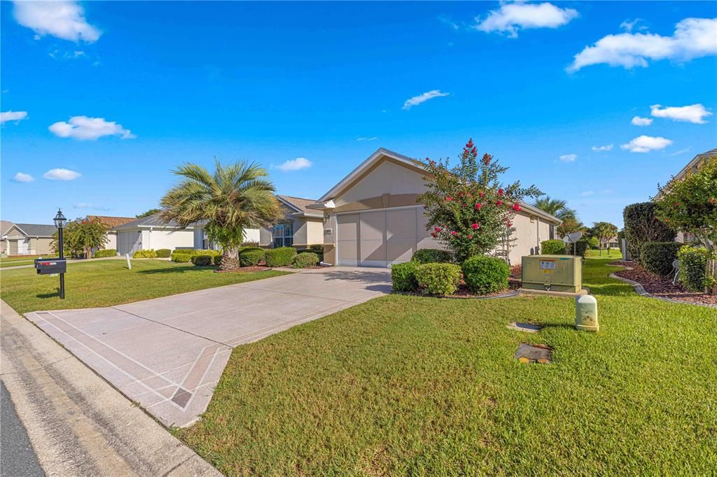 For Sale: $345,000 (2 beds, 2 baths, 1575 Square Feet)