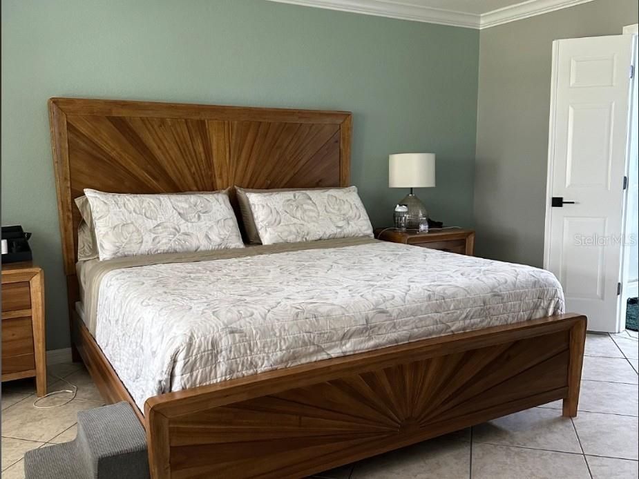 For Sale: $345,000 (2 beds, 2 baths, 1575 Square Feet)