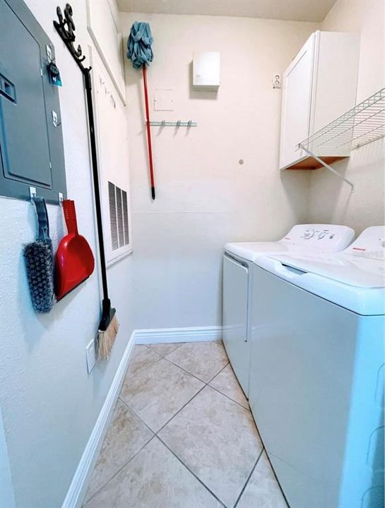 For Rent: $2,300 (2 beds, 2 baths, 1140 Square Feet)