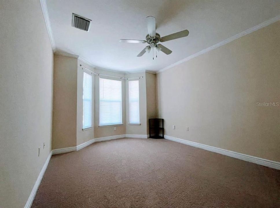 For Rent: $2,300 (2 beds, 2 baths, 1140 Square Feet)
