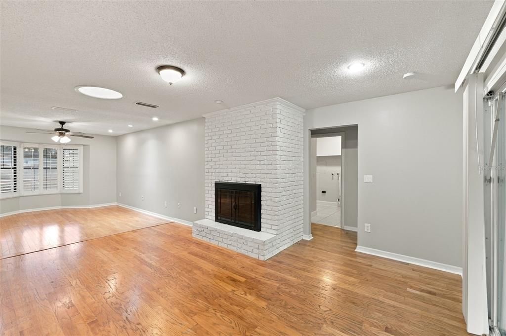 For Sale: $419,900 (3 beds, 2 baths, 1897 Square Feet)